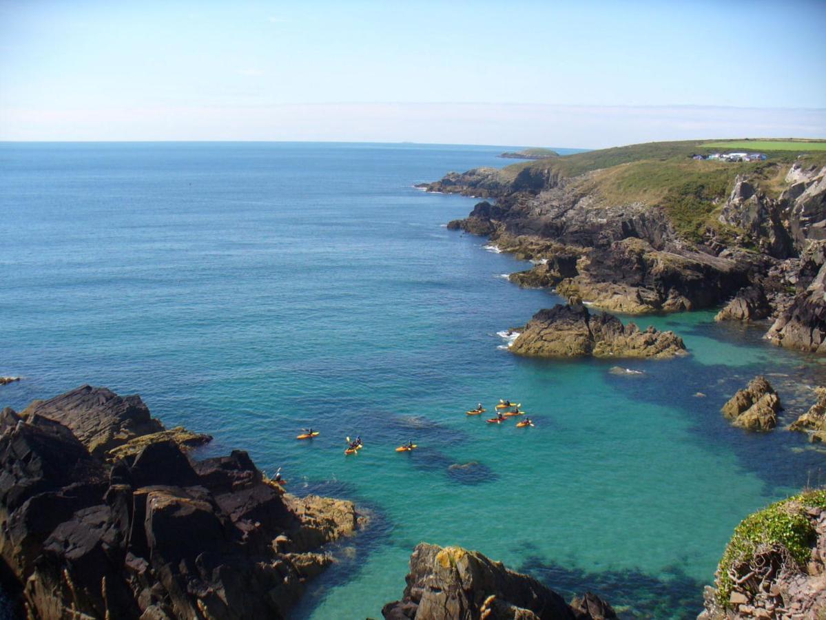 North Headborough Panzió Haverfordwest Kültér fotó